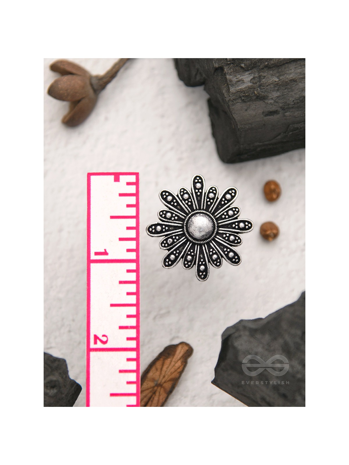 The Beaming Bloom- Oxidised Statement Ring