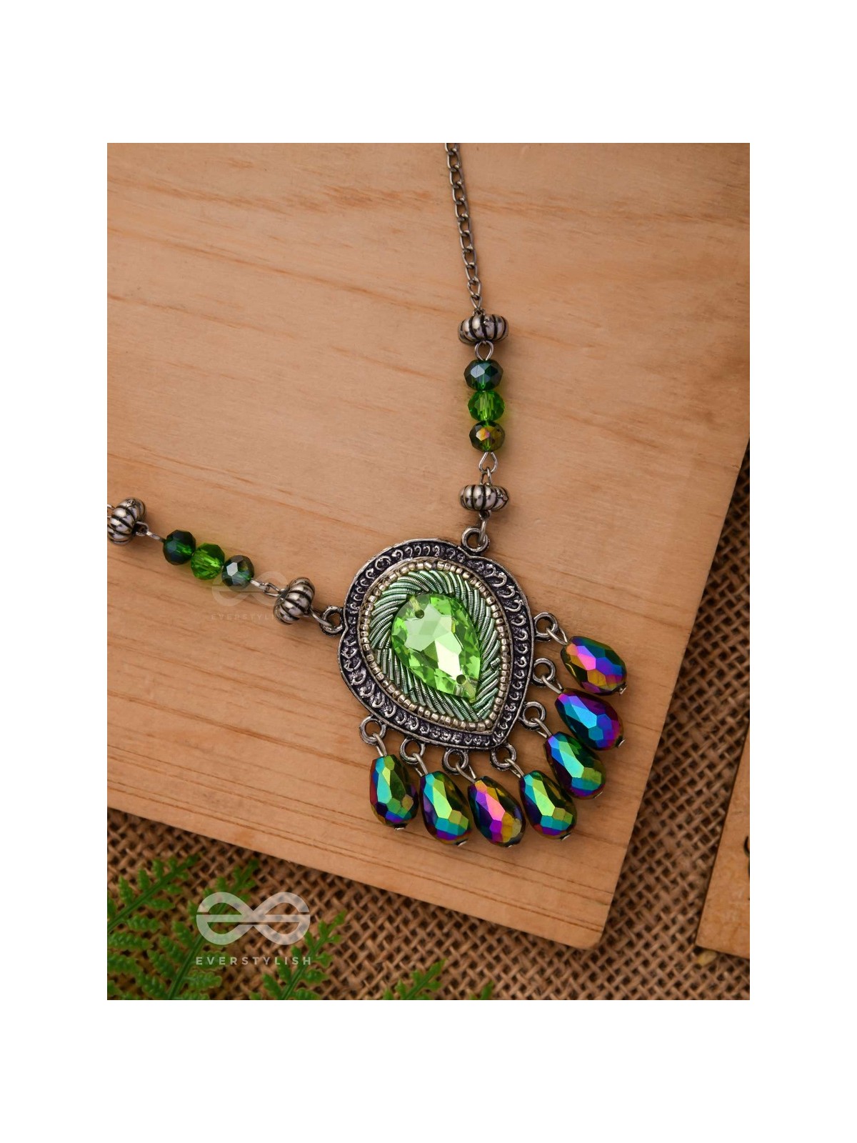 Peshana- The Gorgeous Trinket- Stone and Glass Beads Embroidered Necklace (Sheen Green)