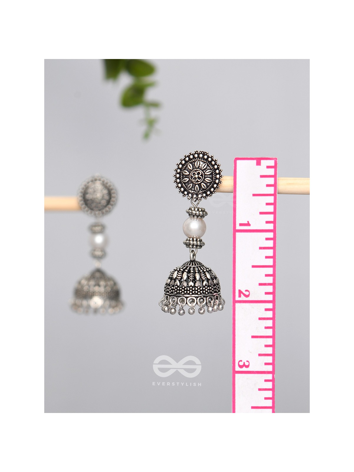 Shadow of Sun- Oxidised Pearl Earrings