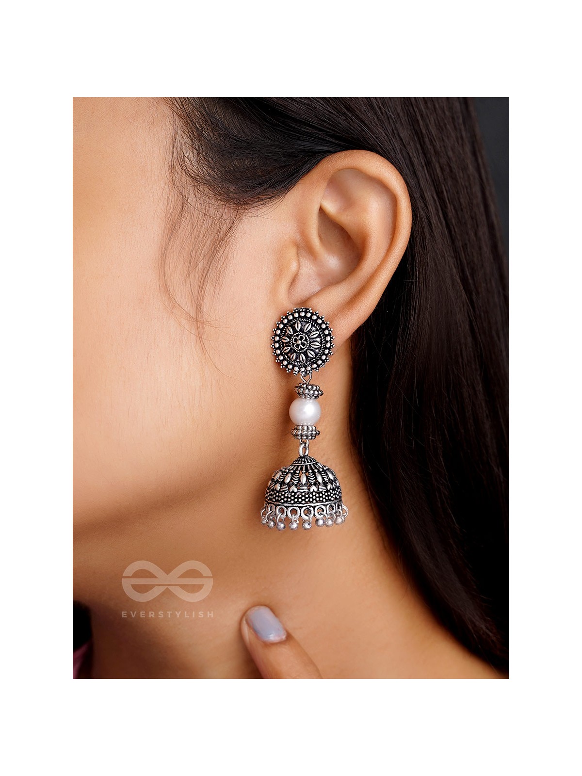 Shadow of Sun- Oxidised Pearl Earrings