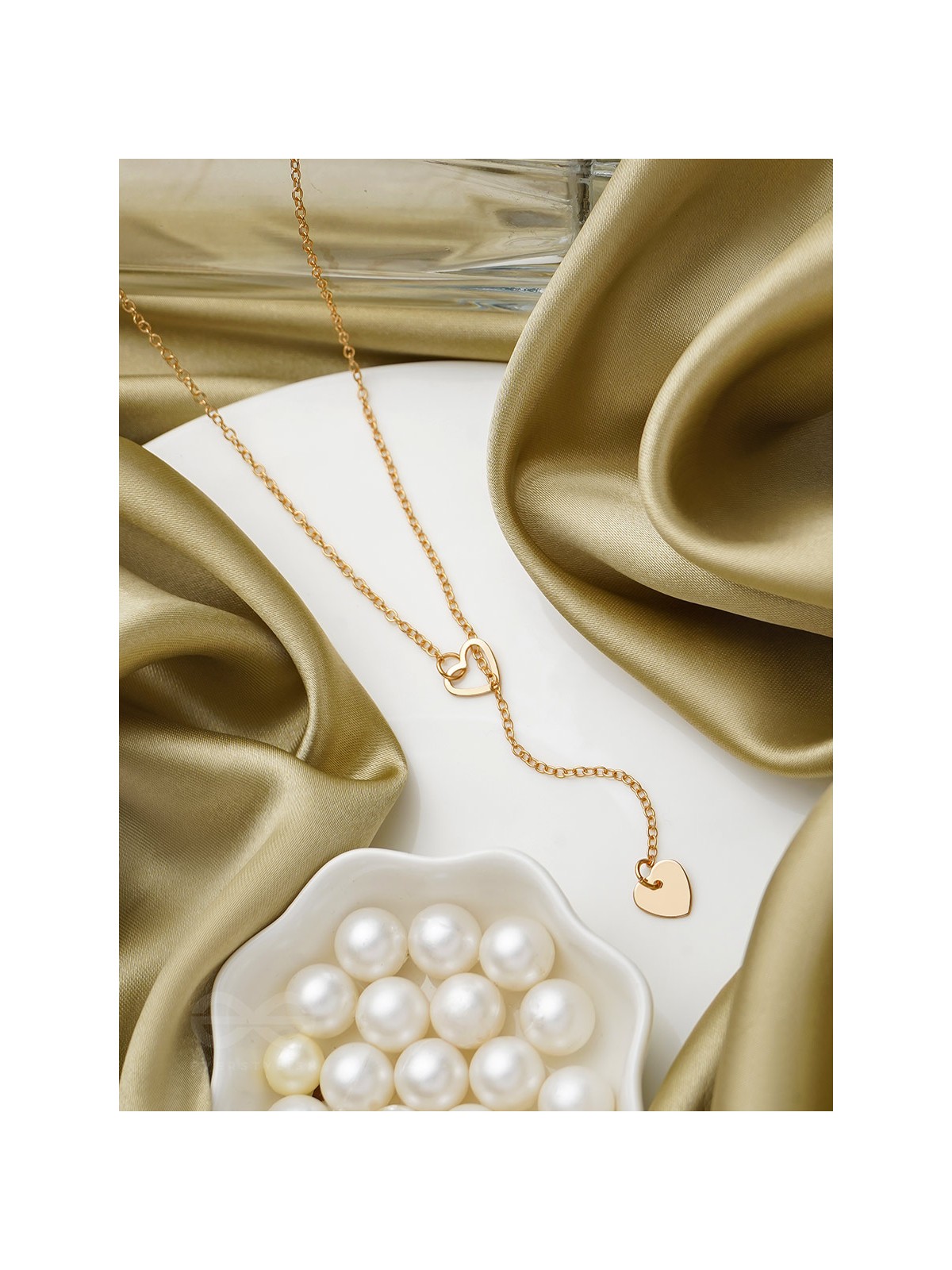 The Fallen Heart- Embellished Golden Necklace With Anti-Tarnish Coating 