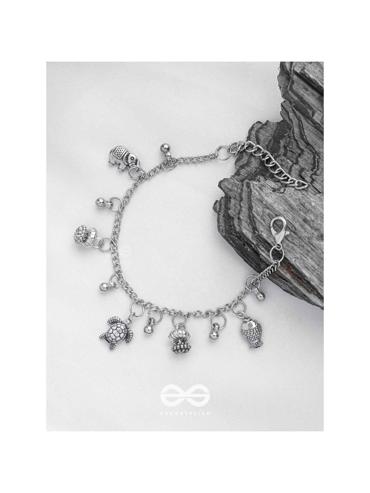 The Regal Elements- Classy Oxidised Bracelet