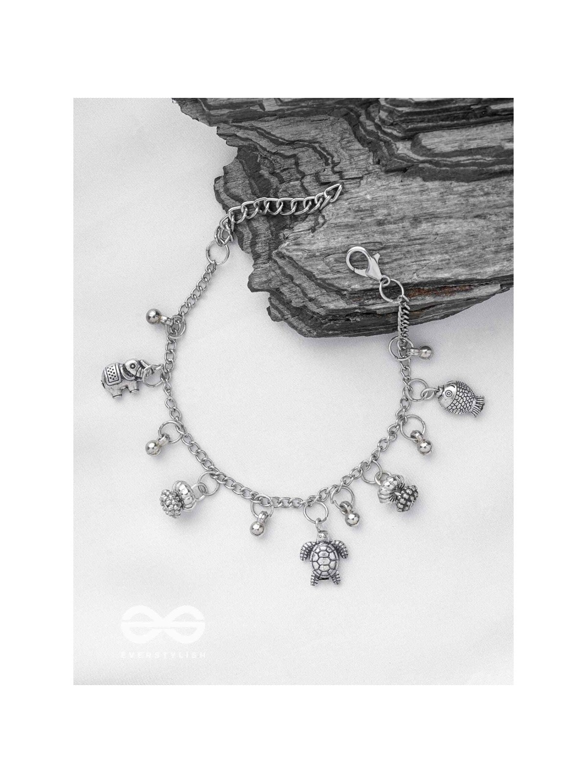 The Regal Elements- Classy Oxidised Bracelet