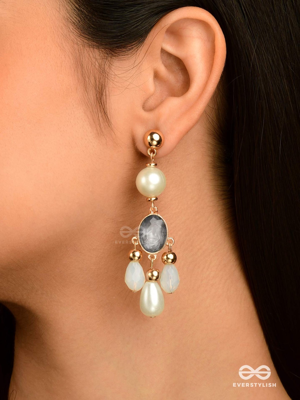 The Foggy Sky- Golden Pearl Earrings