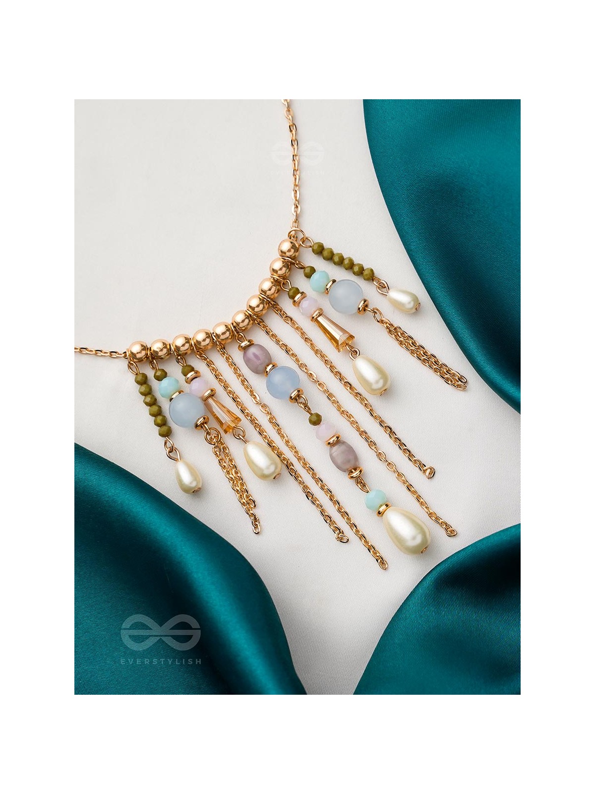 The Scotch Mist- Golden Embellished Necklace With Anti-Tarnish Coating