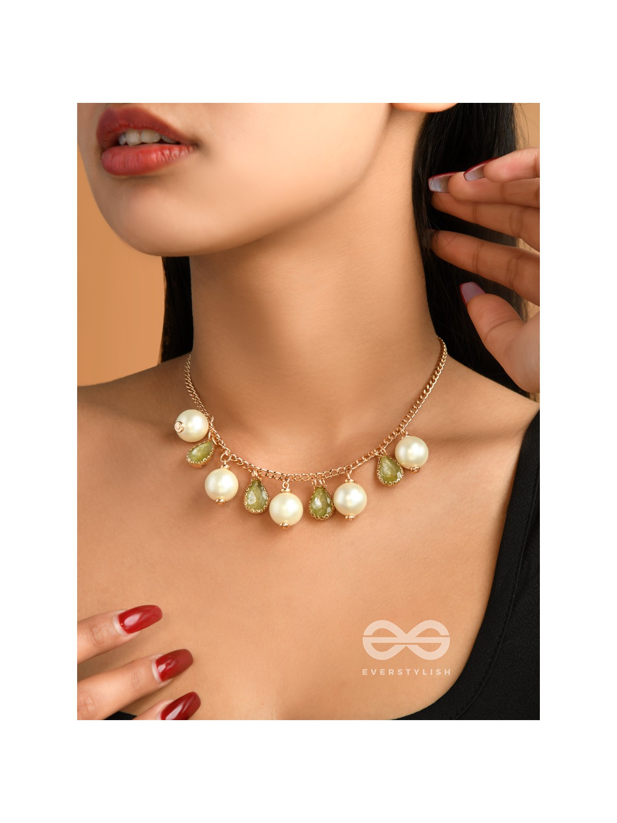 The Daisy Shrub- Golden Embellished Necklace With Anti-Tarnish Coating 