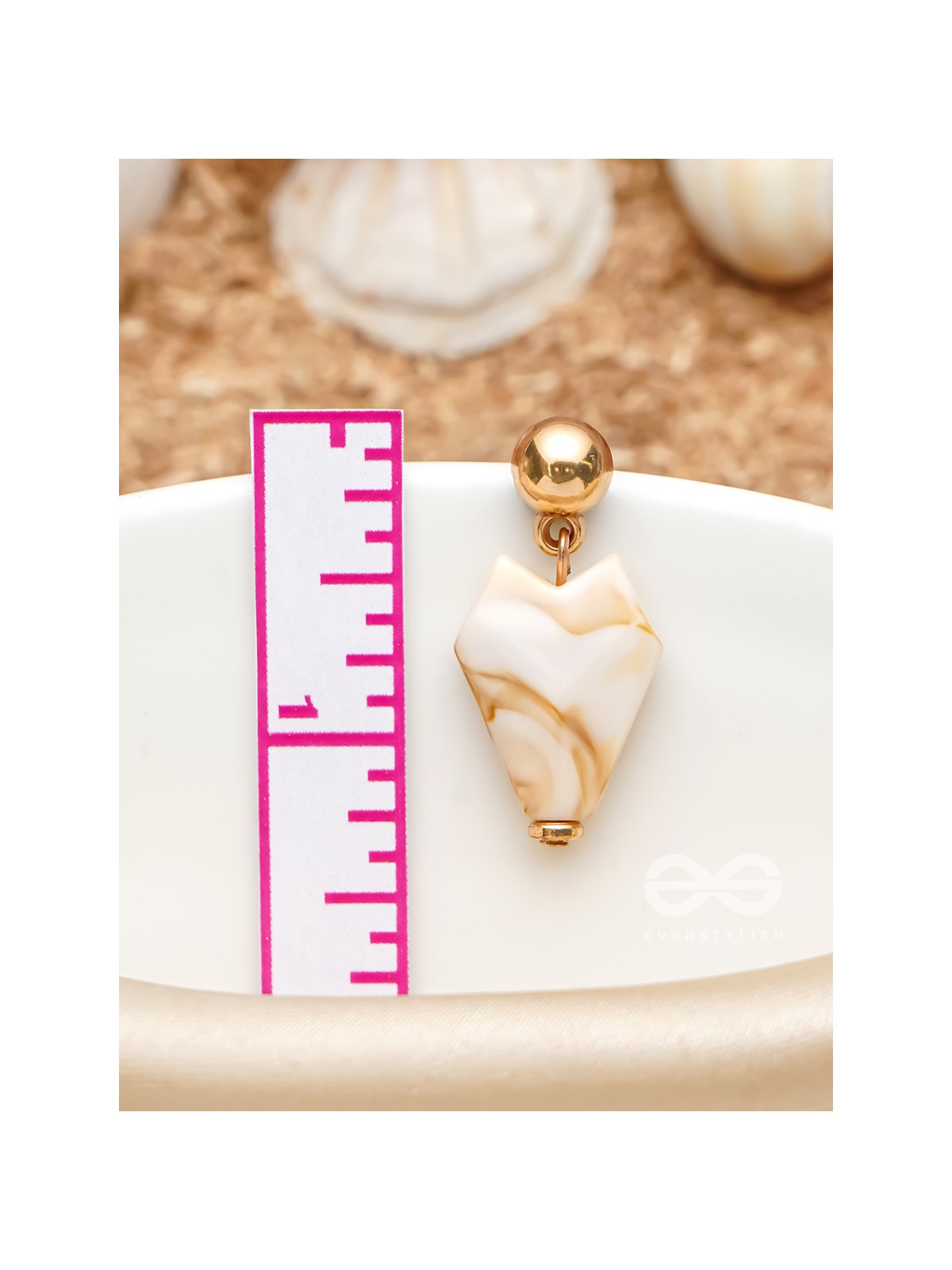 The Chic Shell- Golden Embellished Earrings