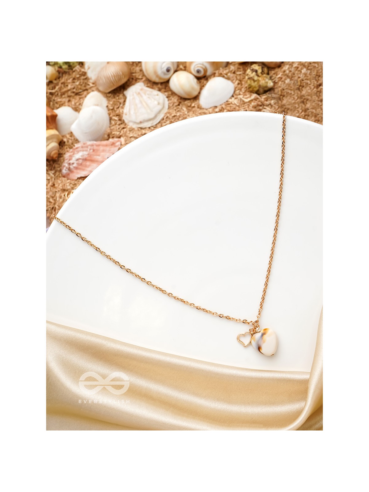 The Beach Romance- Golden Embellished Necklace With Anti-Tarnish Coating