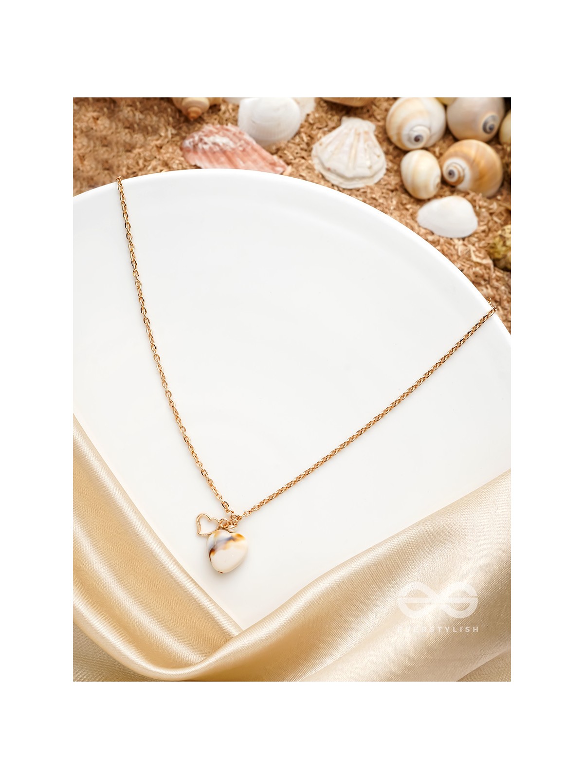 The Beach Romance- Golden Embellished Necklace With Anti-Tarnish Coating