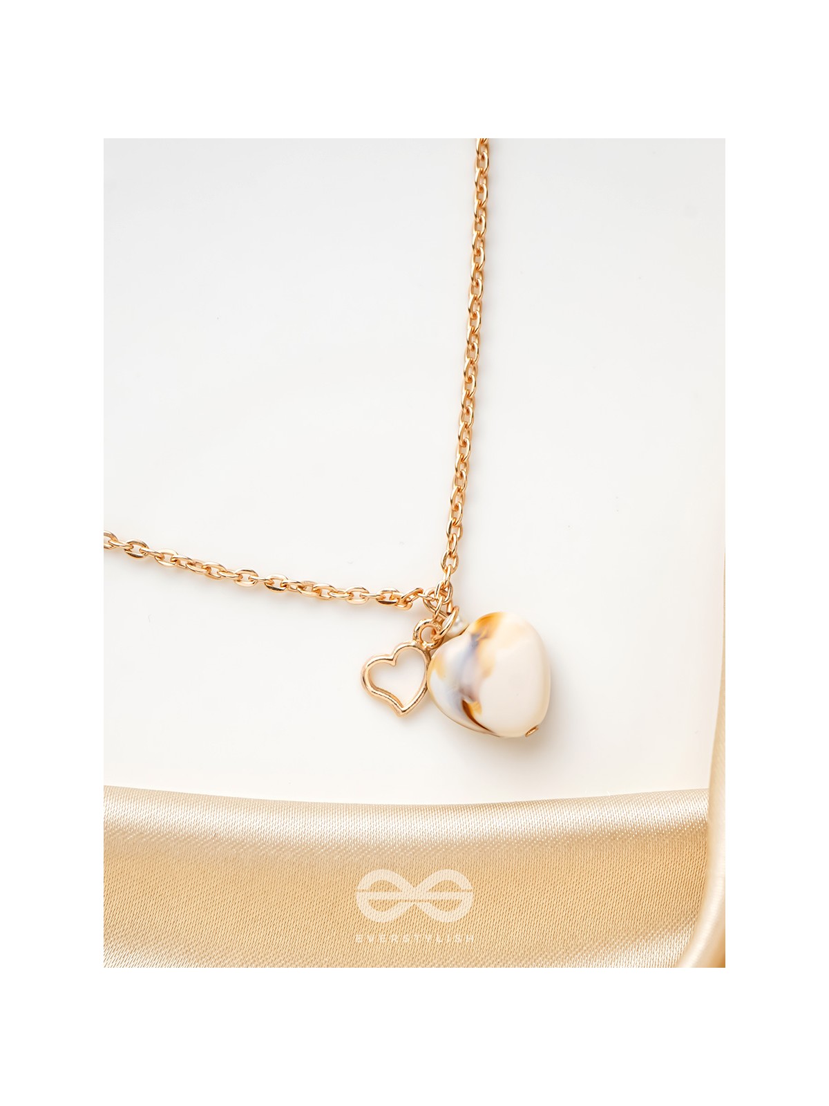 The Beach Romance- Golden Embellished Necklace With Anti-Tarnish Coating