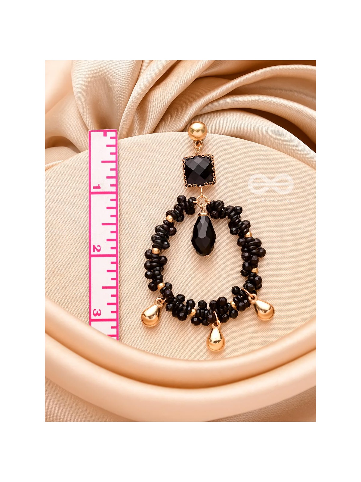 The Twilight Trinket- Golden Embellished Earrings
