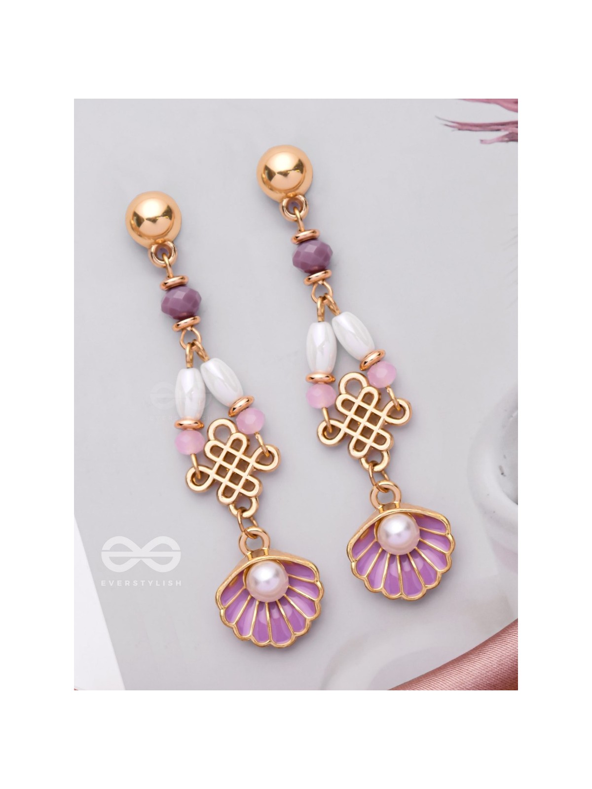 The 'Shell'bound- Golden Pearl Earrings