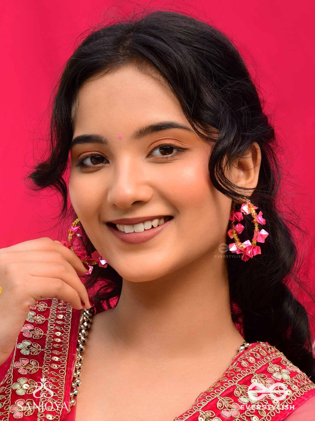 Srijas- The Flower-Garland- Sequins & Glass Beads Embroidered Earrings