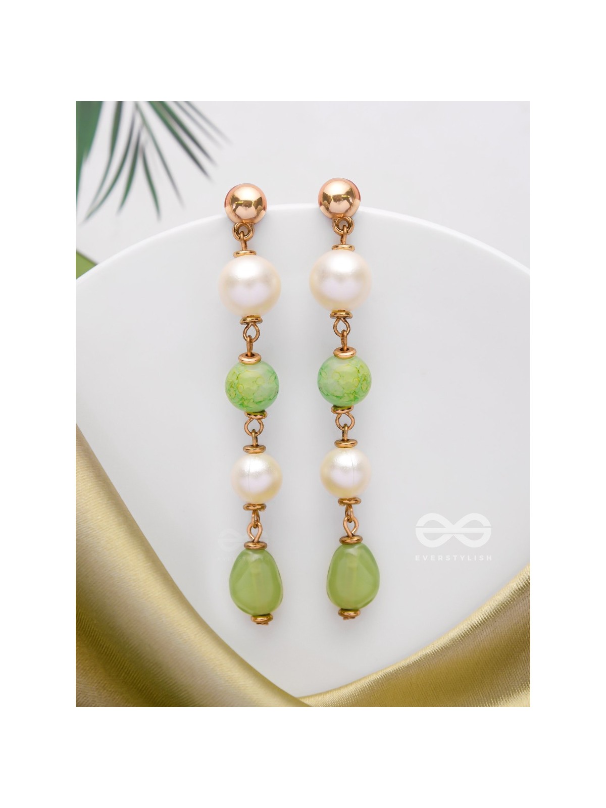 The Minty Marbles- Golden Pearl Earrings