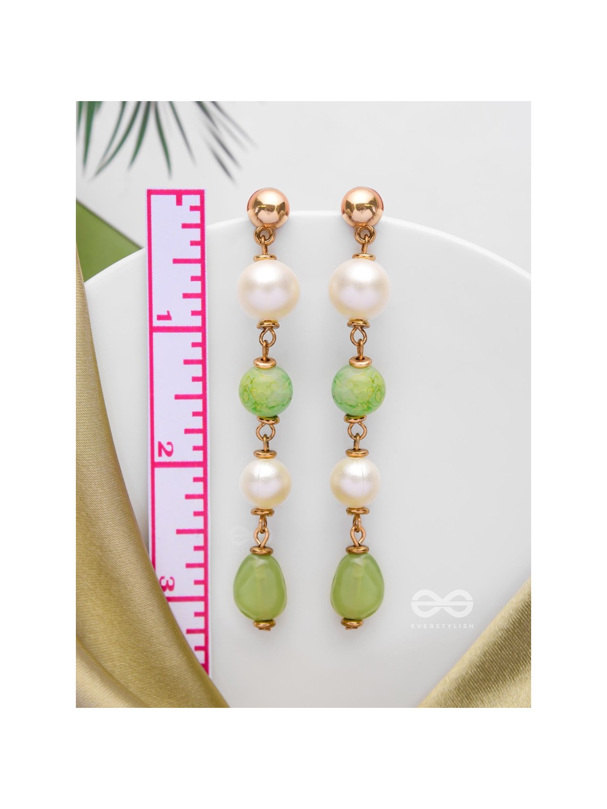 The Minty Marbles- Golden Pearl Earrings