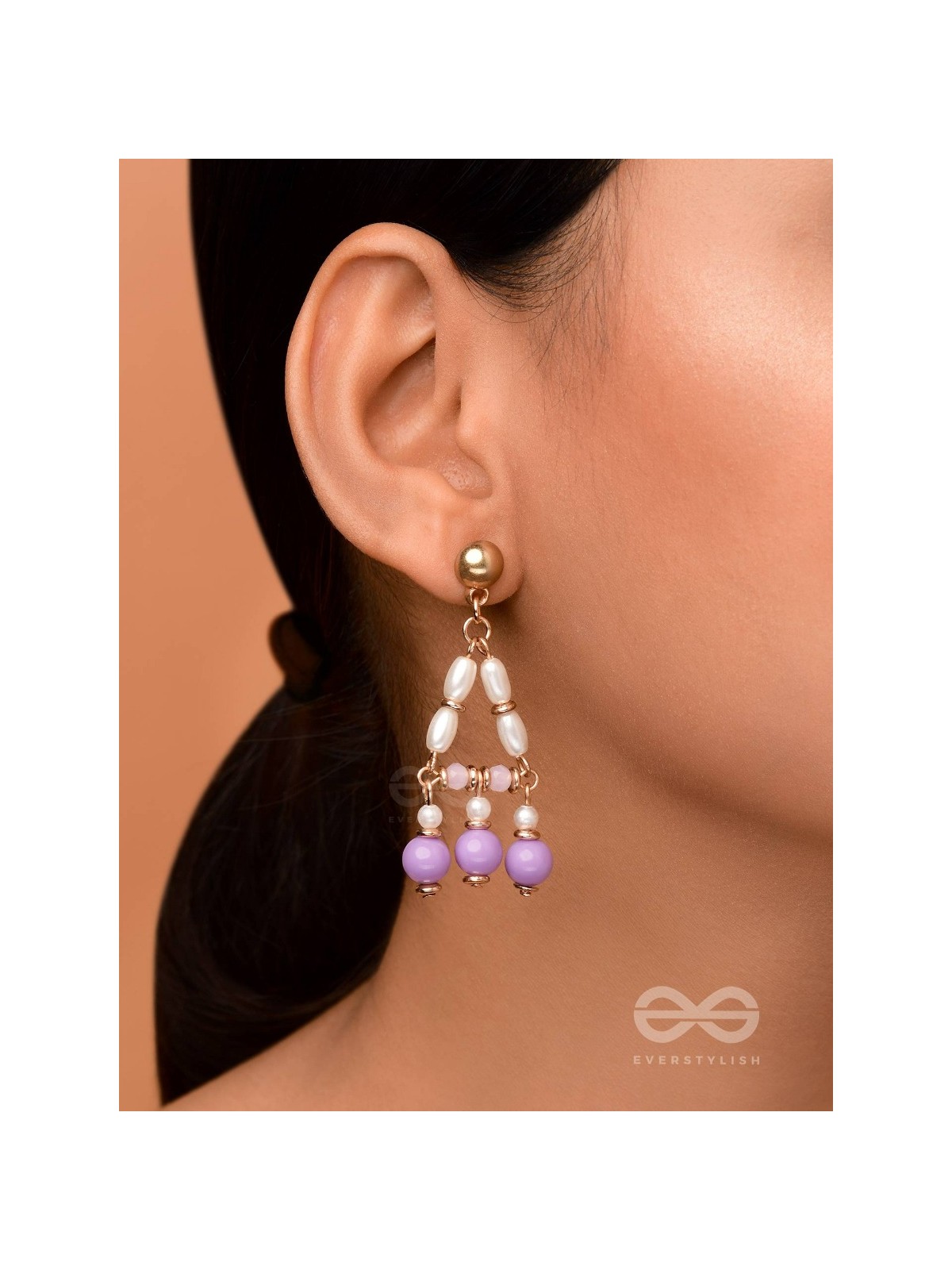 THE ETHEREAL ECHOES - LAVENDER AND WHITE BEADED EARRINGS