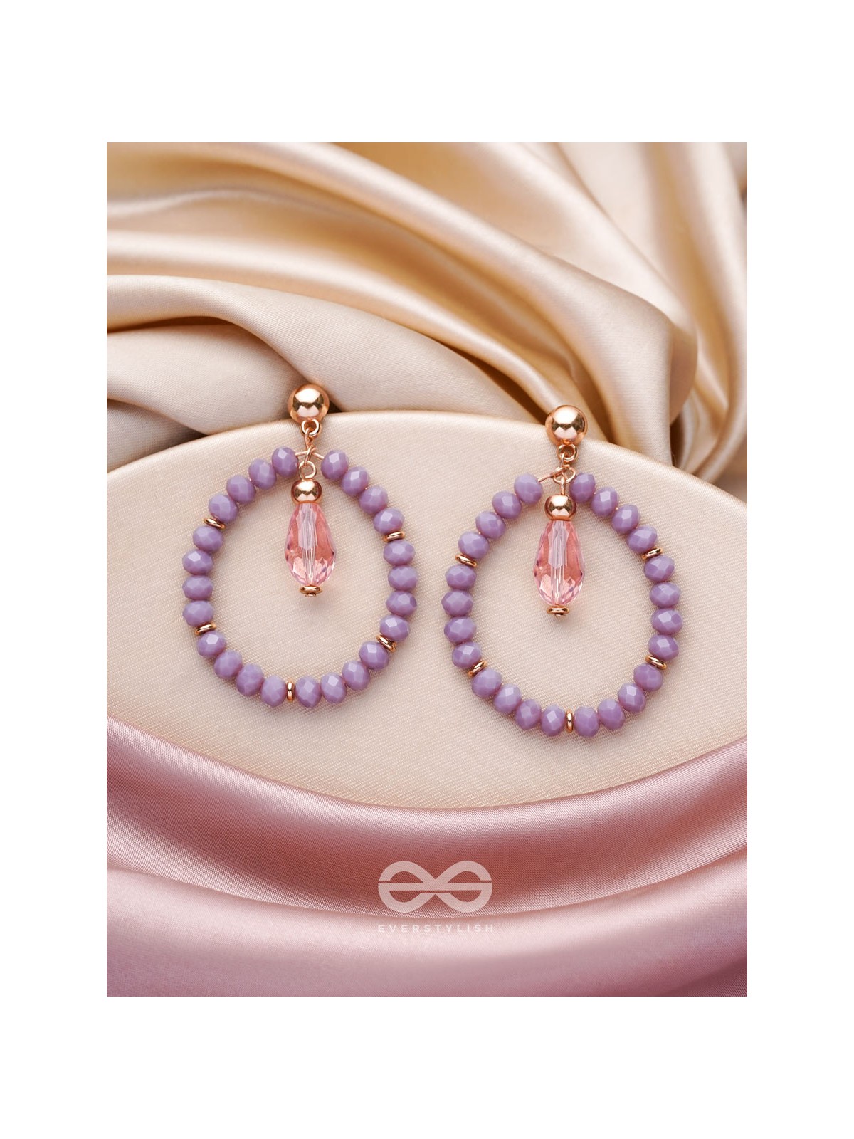 MAUVEING ON - GOLDEN BEADS EARRINGS