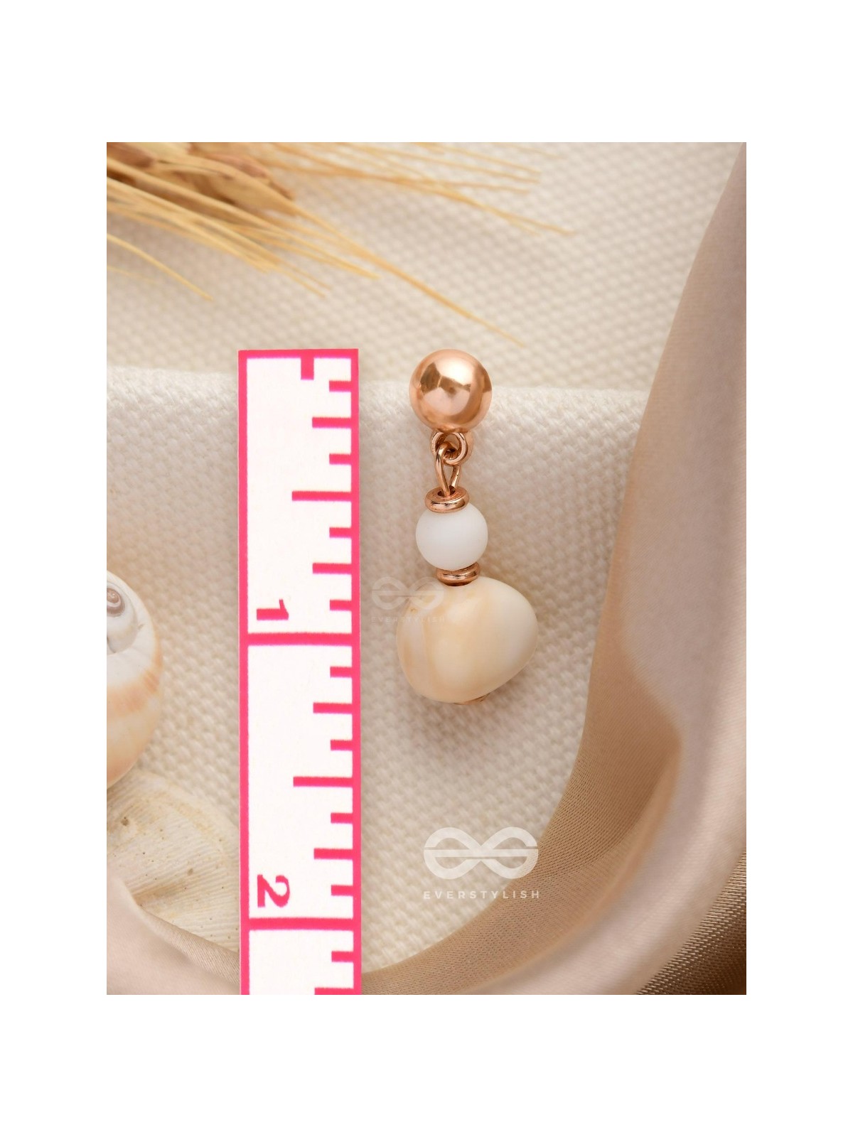 DANCING ON THE BEACH - CUTE DROP EARRINGS