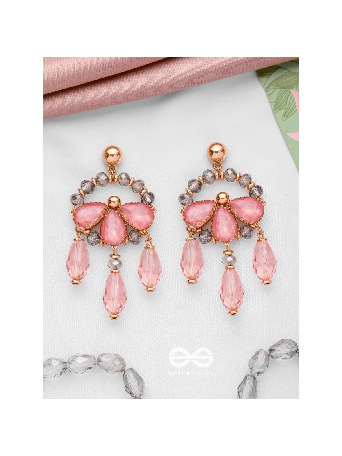 BOLD BLOSSOM BEAUTIES - GOLDEN STATEMENT EARRINGS