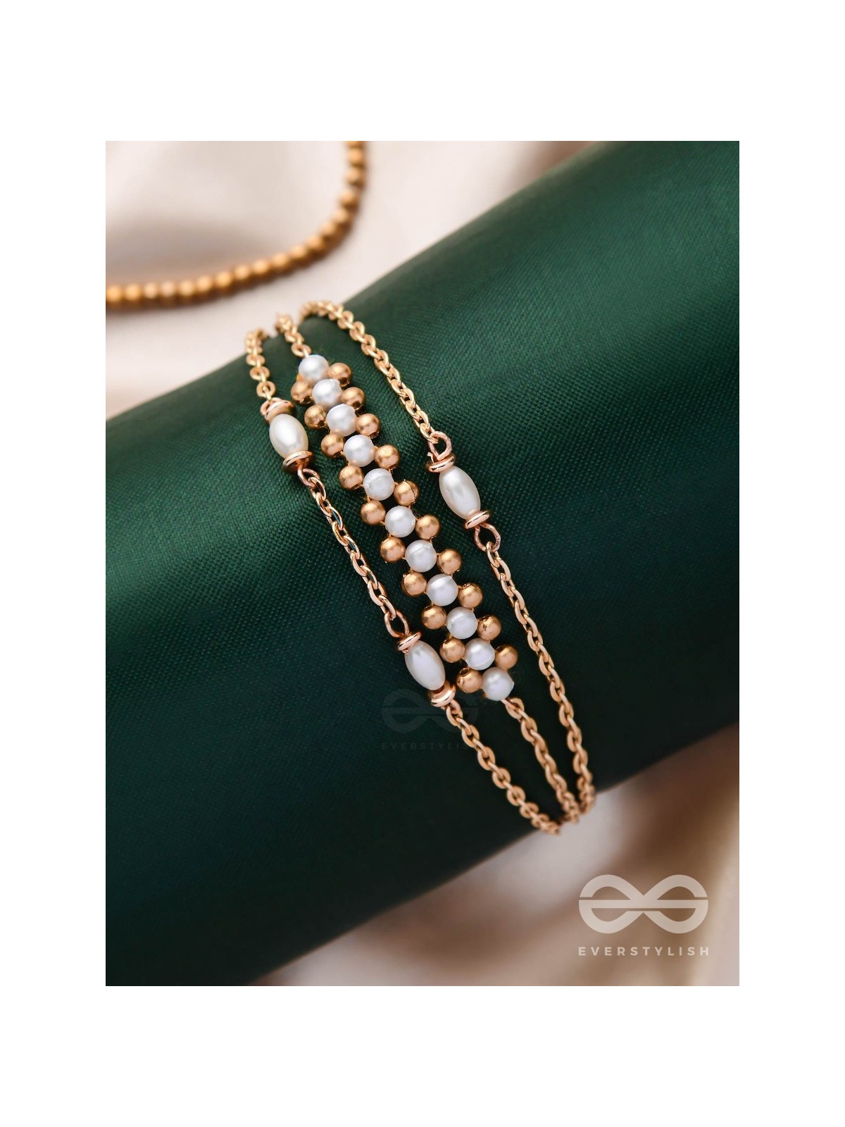 THE VANILLA SWIRL - DELICATE HANDMADE BRACELET