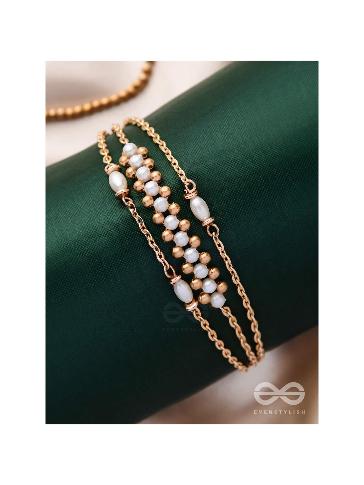 THE VANILLA SWIRL - DELICATE HANDMADE BRACELET