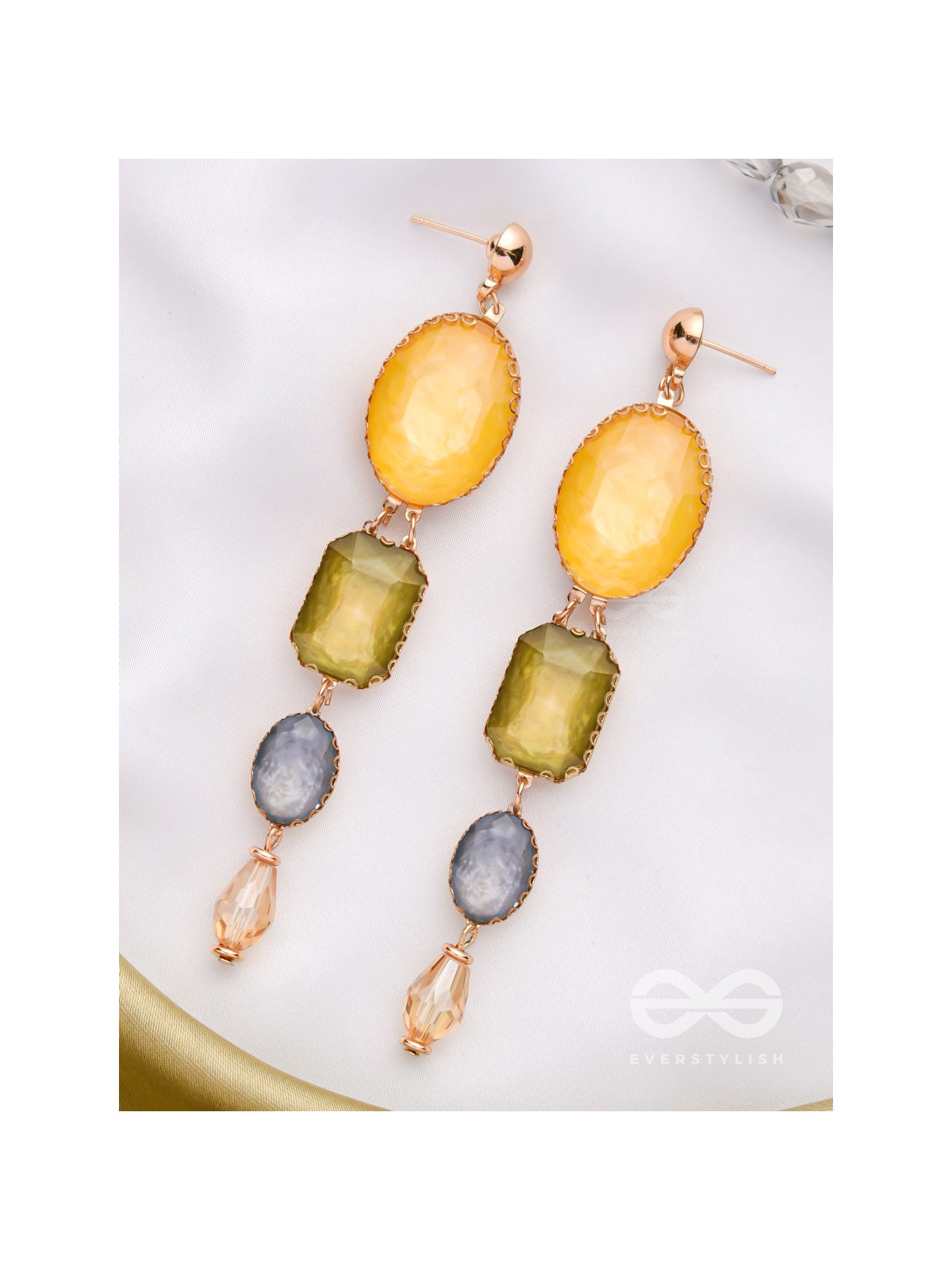 THE SWEET SUNSHOWER - GOLDEN EMBELLISHED EARRINGS
