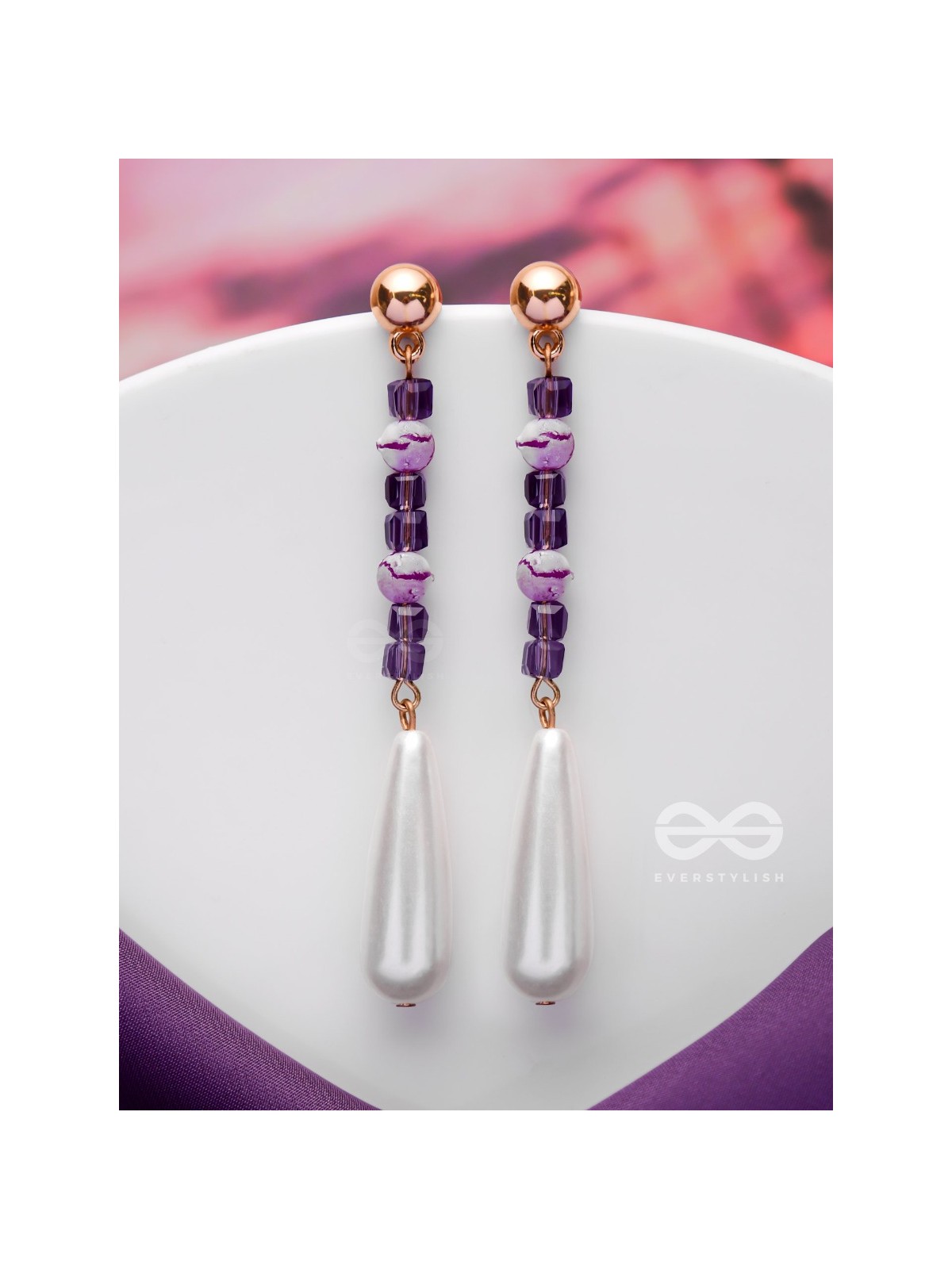 THE SOFT LAVENDER - CLASSIC DROP EARRINGS