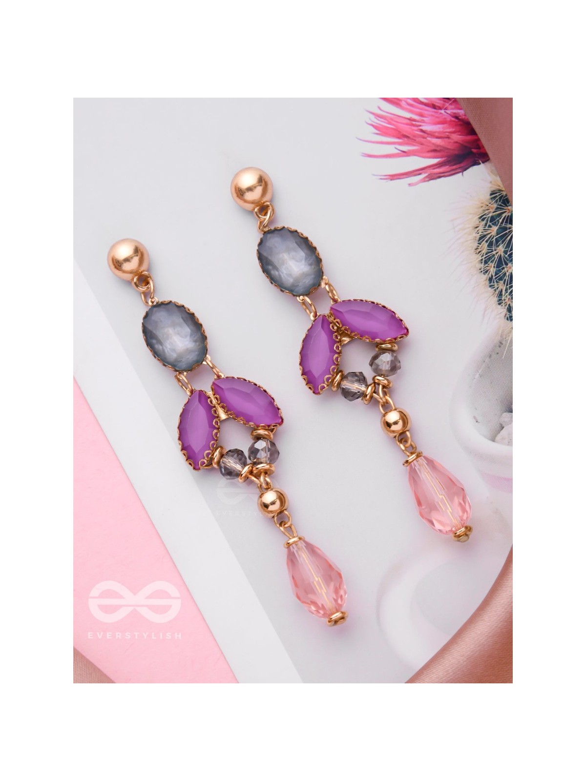 A GREY ROSE - GOLDEN STATEMENT EARRINGS