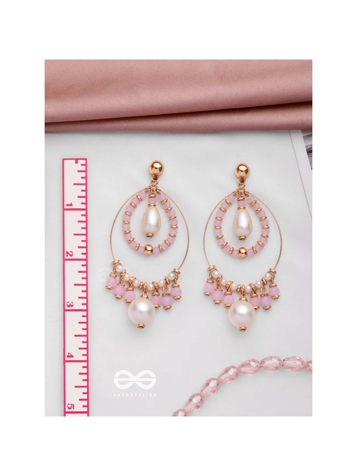 THE PINKING PEARLS - CLASSIC PEARL EARRINGS