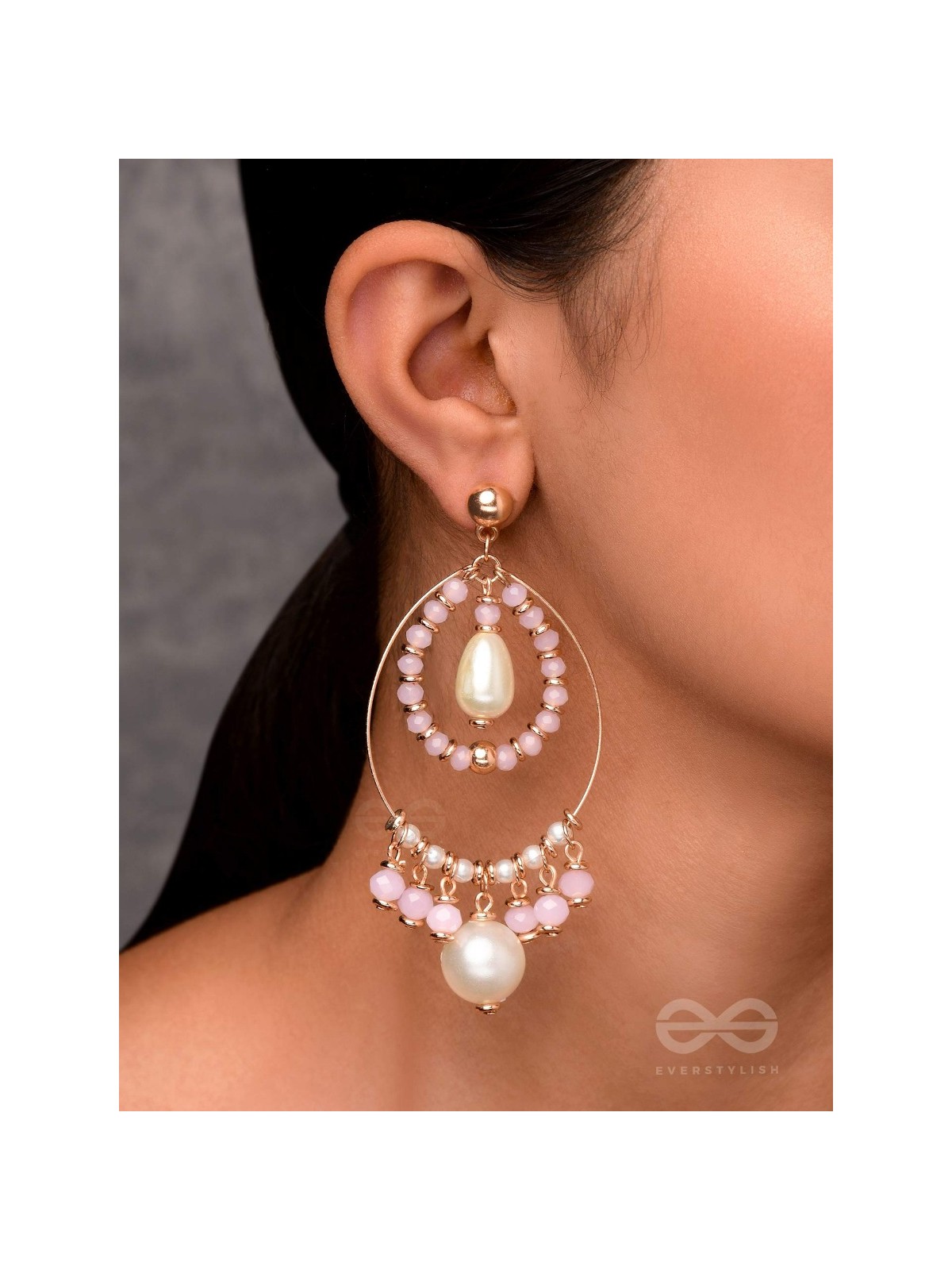 THE PINKING PEARLS - CLASSIC PEARL EARRINGS