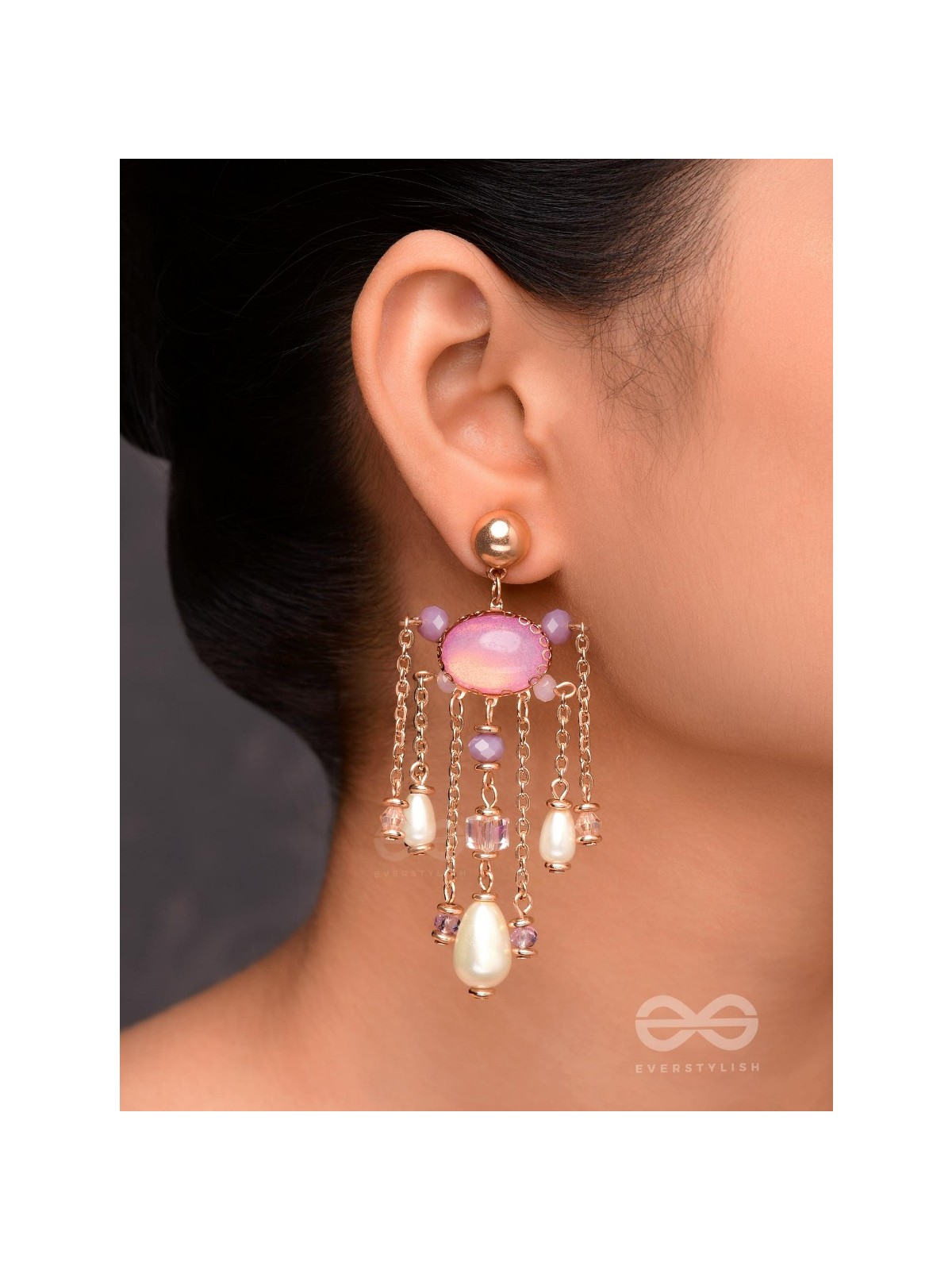 THE SHOWER OF ELEGANCE - CLASSIC PEARL EARRINGS
