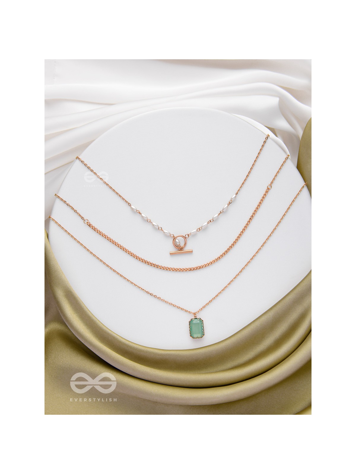 THE AQUA ESSENCE - MULTI LAYERED NECKPIECE