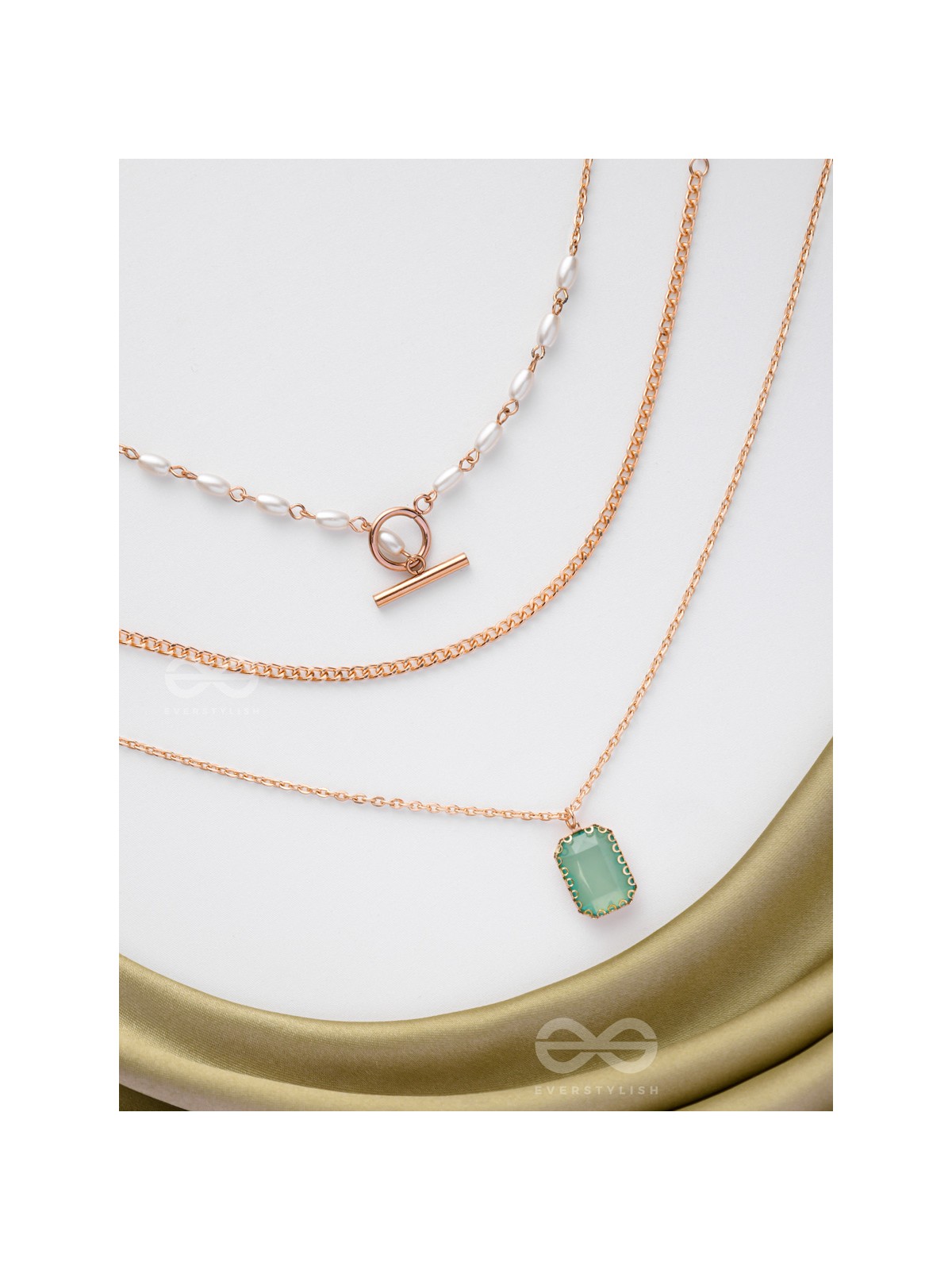 THE AQUA ESSENCE - MULTI LAYERED NECKPIECE