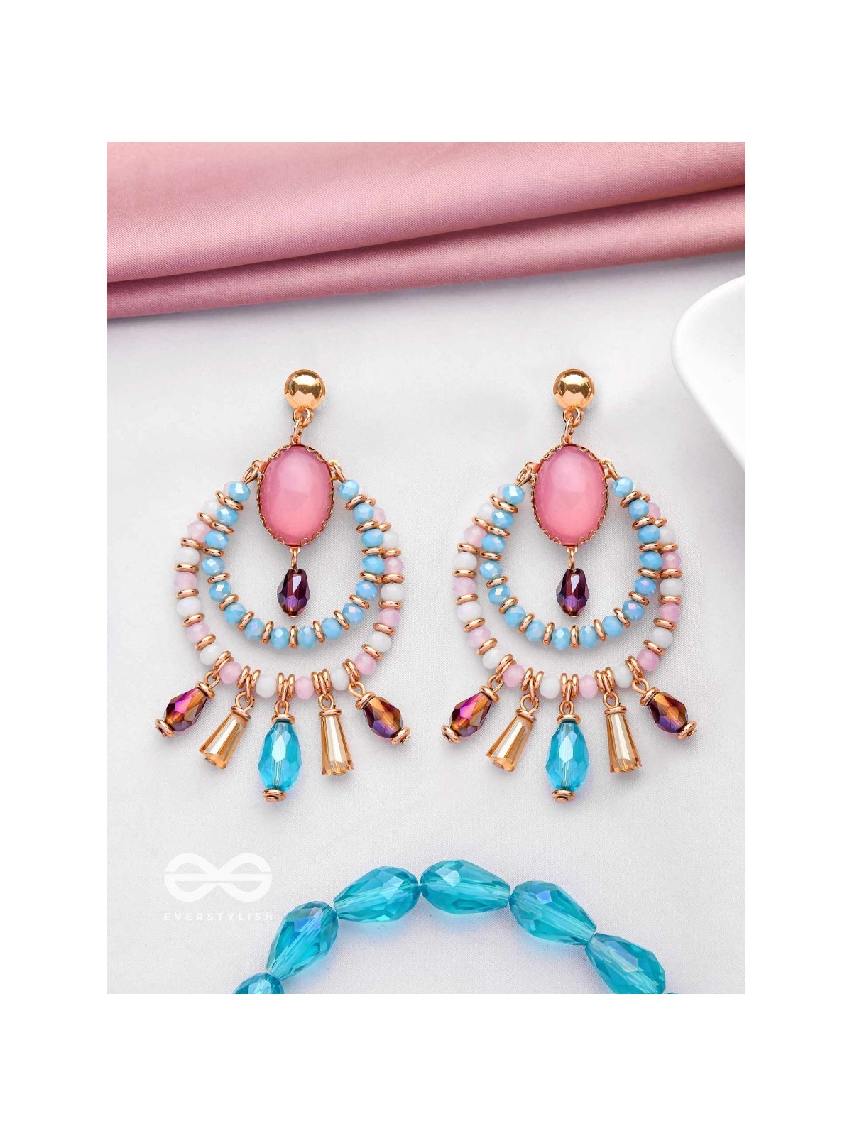 LUSTROUS SKY CIRCLES - GOLDEN DROP EARRINGS 