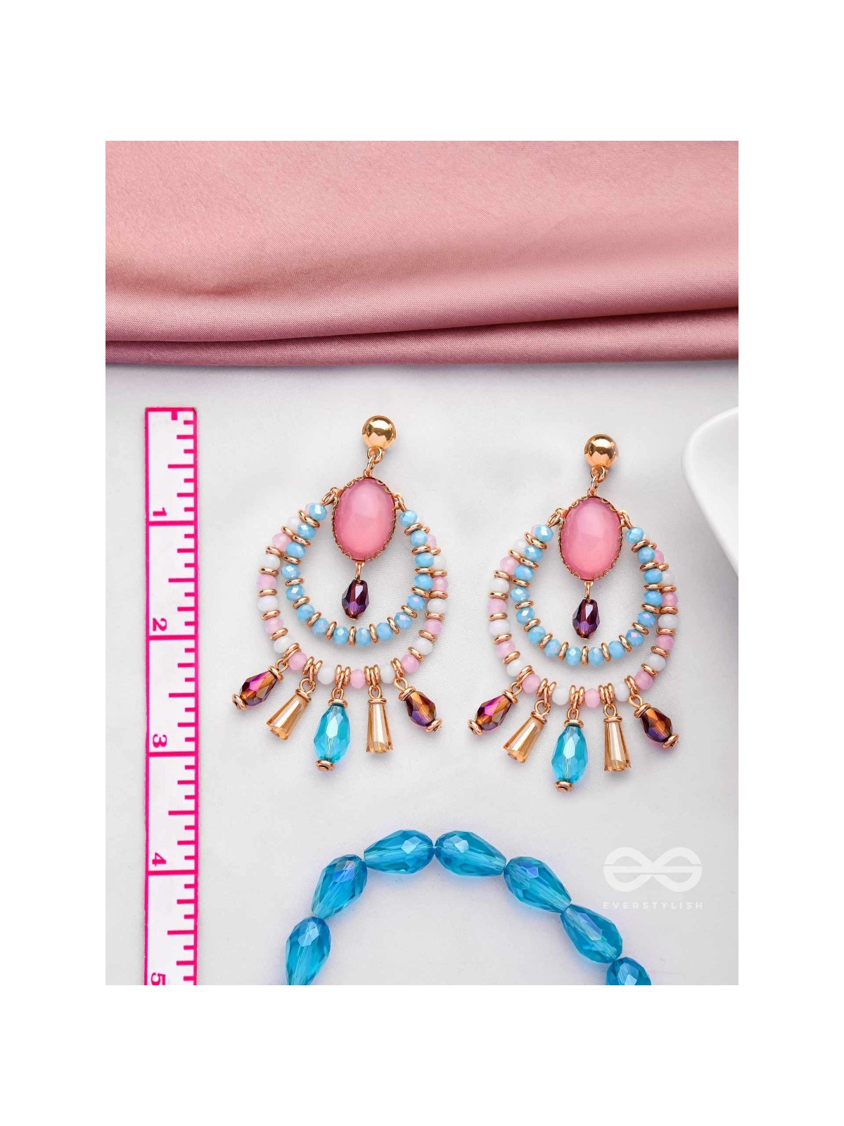 LUSTROUS SKY CIRCLES - GOLDEN DROP EARRINGS 