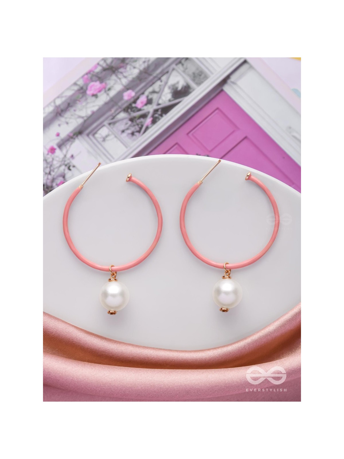 DAZZLING DEWDROP DREAM - CUTE PEARL EARRING