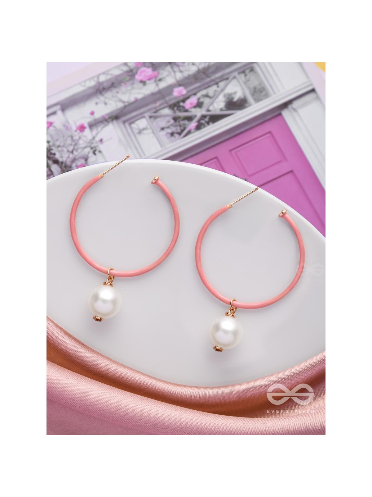 DAZZLING DEWDROP DREAM - CUTE PEARL EARRING