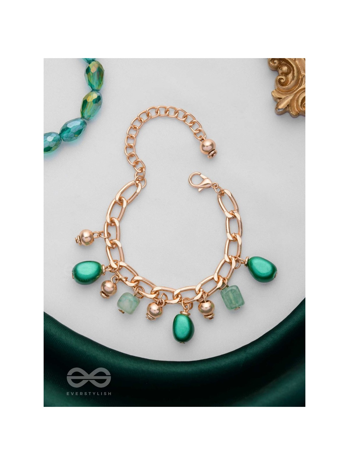 THE VIBRANT VINEYARD - GOLDEN BOLD BRACELET