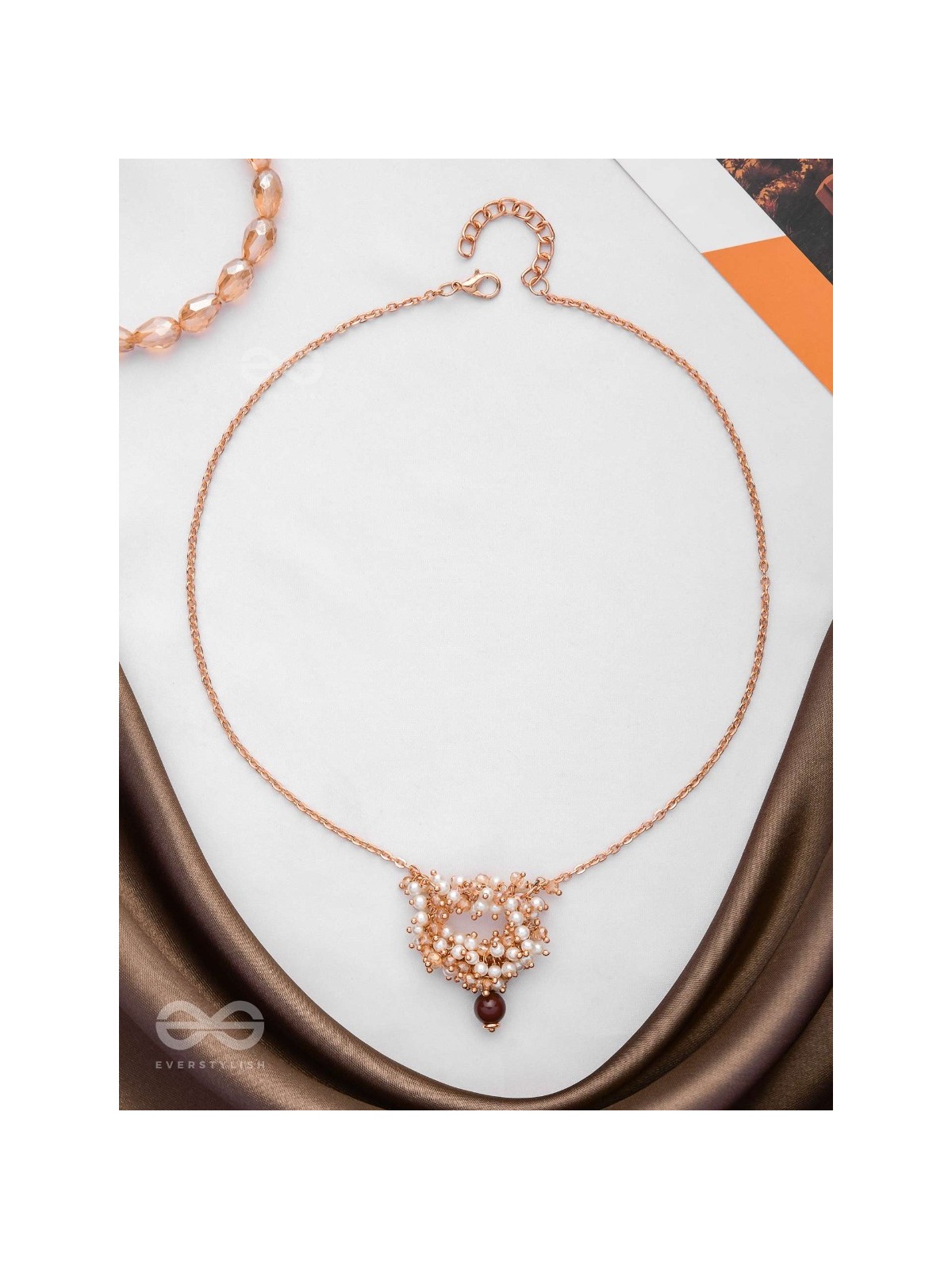 Golden Whispering Chain - Bold & Glamorous Neckpiece With Anti-Tarnish Coating 