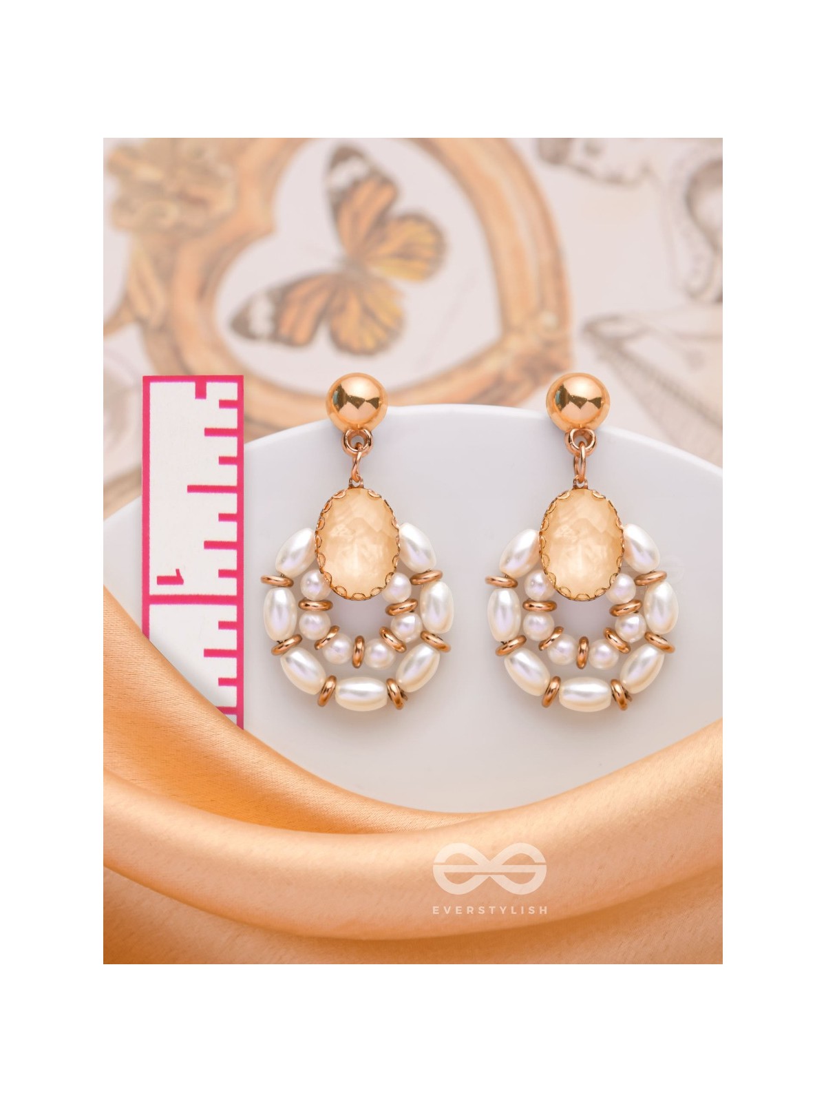 THE IVORY ELEGANCE - ELEGANT DROP EARRINGS (GOLDEN)
