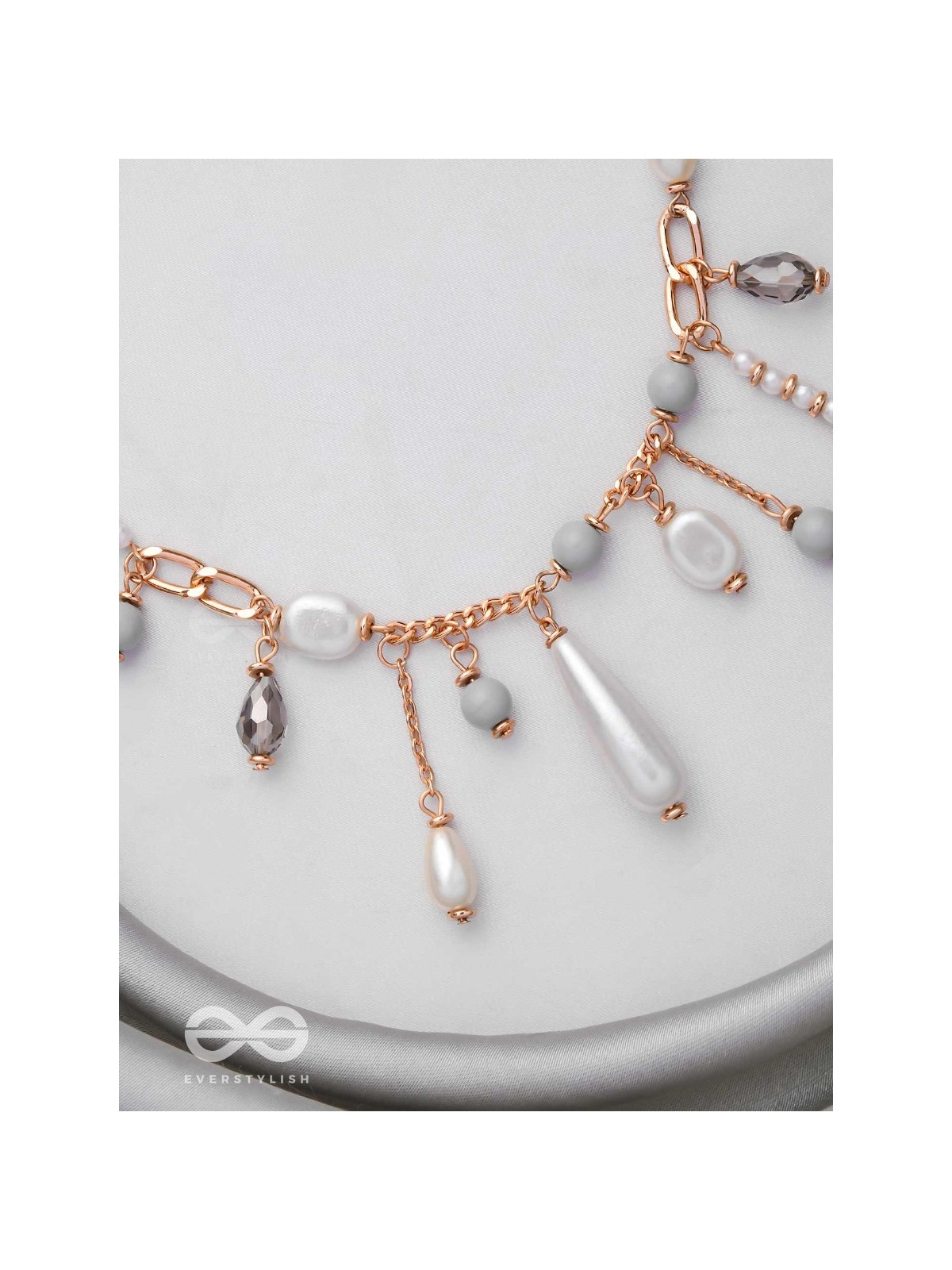The Rainy Bliss - Casual Pearl Neckpiece With Anti-Tarnish Coating 