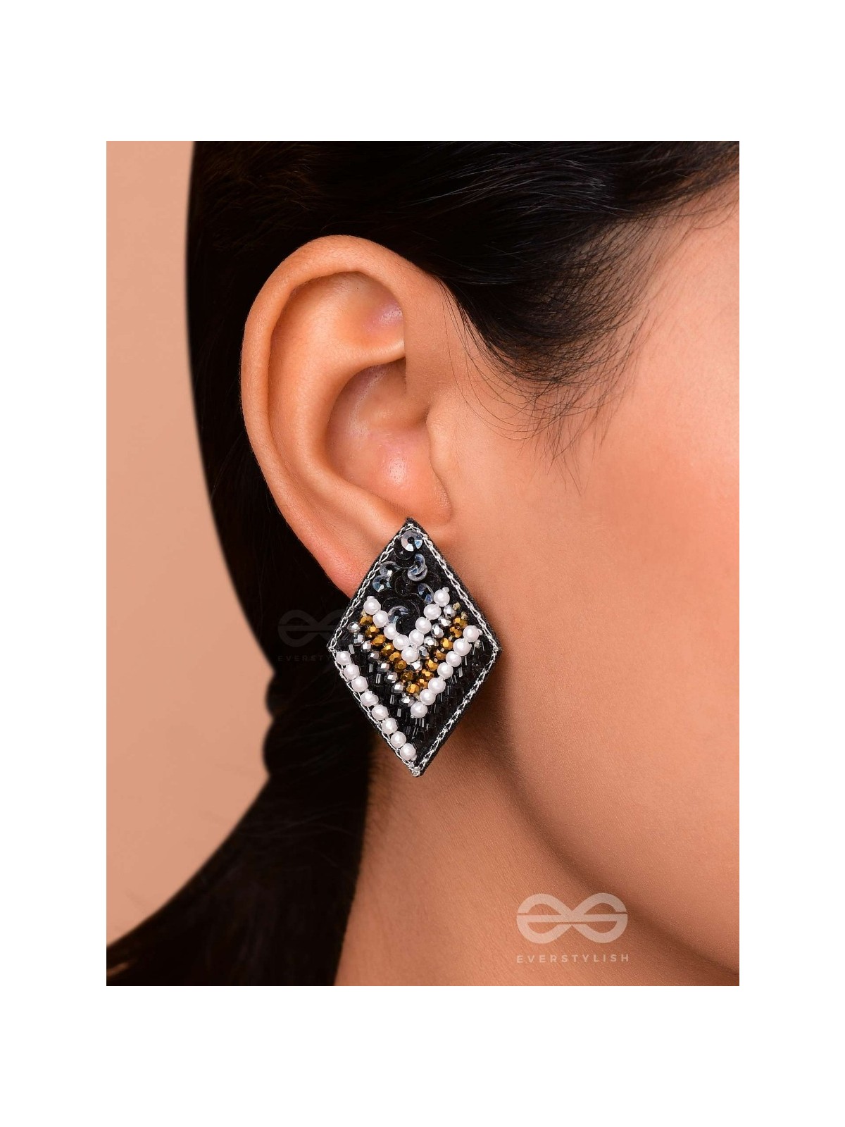 Anavila - The Night's Symphony - Sequins, Cutdana And Beads Hand Embroidered Stud Earrings (Black)