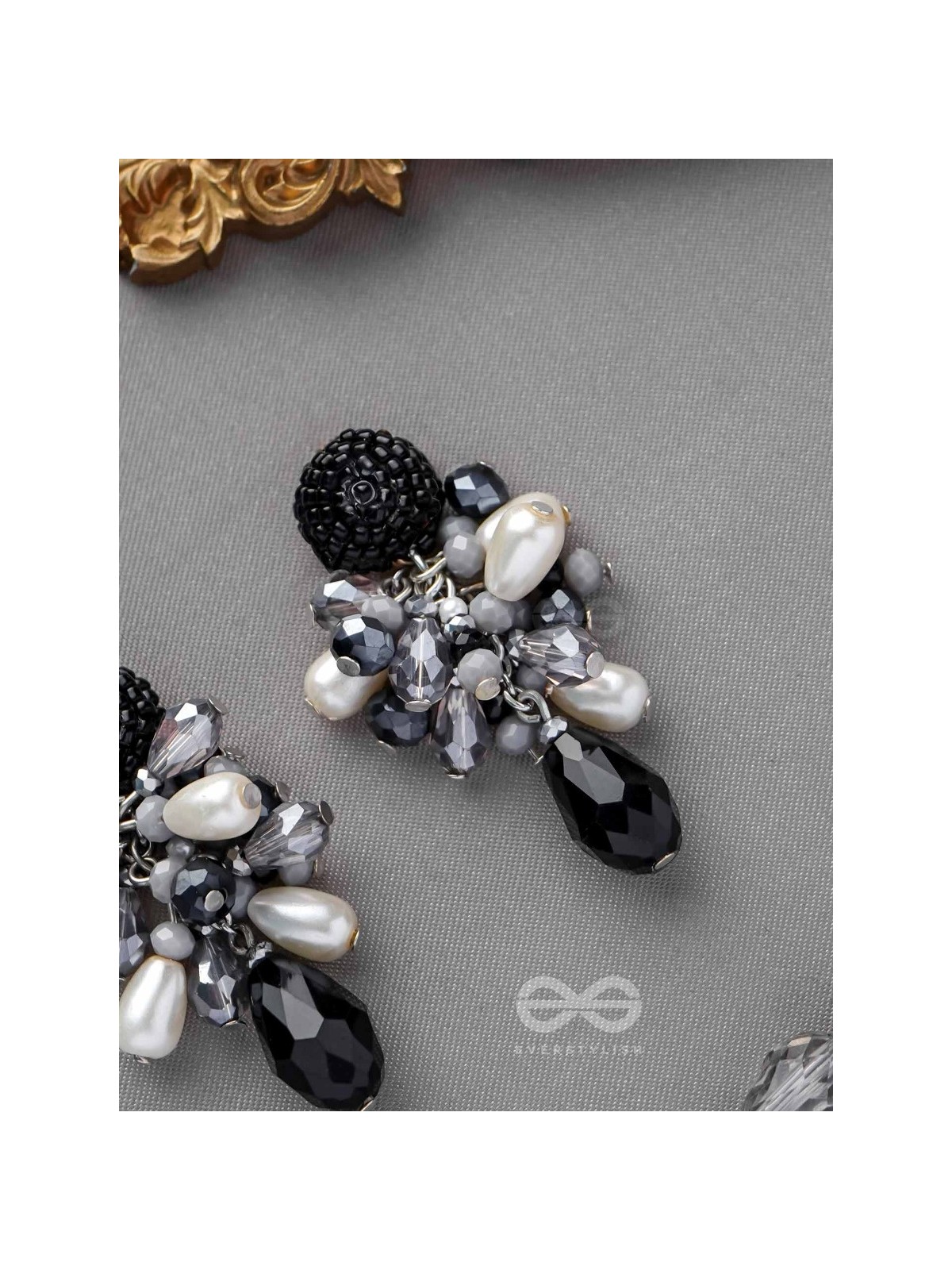 ESCAPING THE NIGHT- BLACK AND GRAY DROP EARRINGS