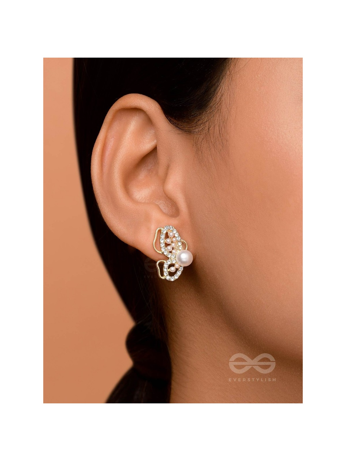 SPREADING THE WINGS - GOLDEN PEARL STUDS