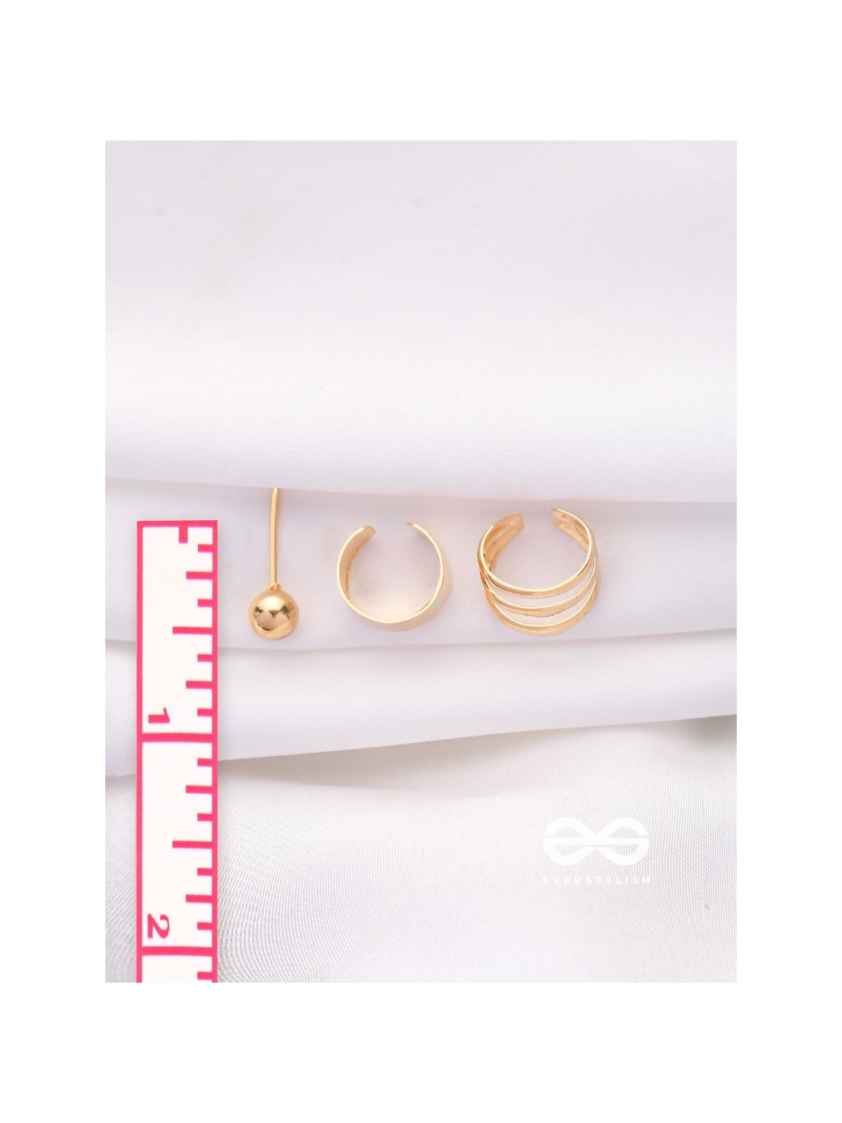 THE PERFECT TRIO - TWO EARCUFF & ONE STUD (ONE EAR) (GOLD)