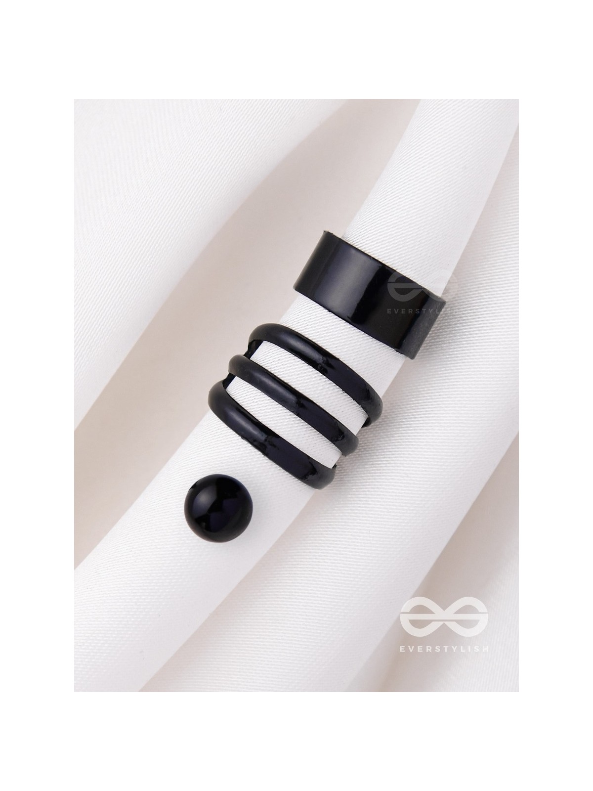 THE PERFECT TRIO - TWO EARCUFF & ONE STUD (ONE EAR) (BLACK)