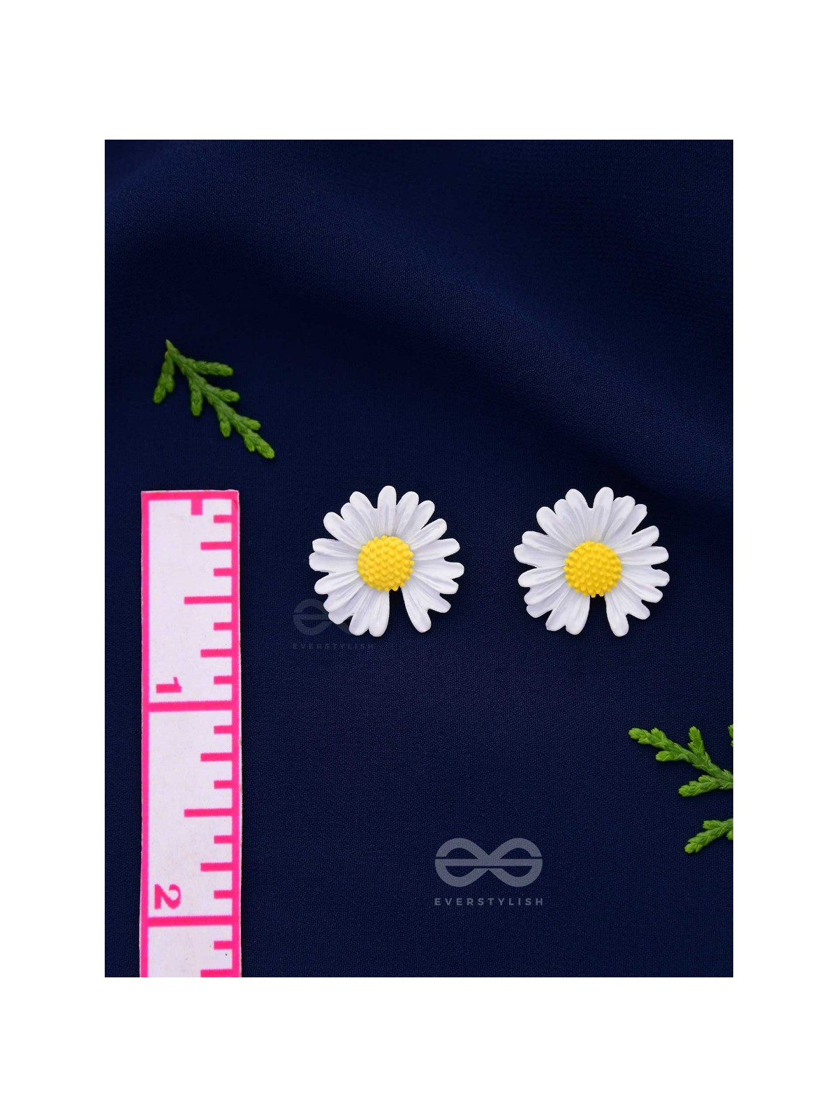 FORGET-ME-NOT - CASUAL STUD EARRINGS (WHITE)