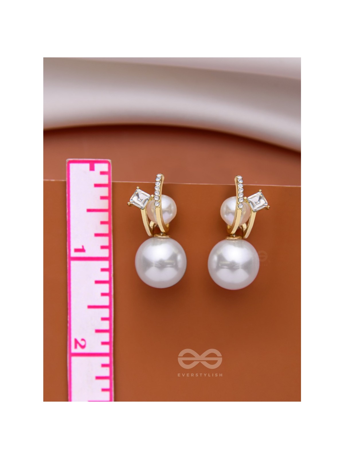 PEARLY GLITZ - GOLDEN SPARKLING EARRINGS