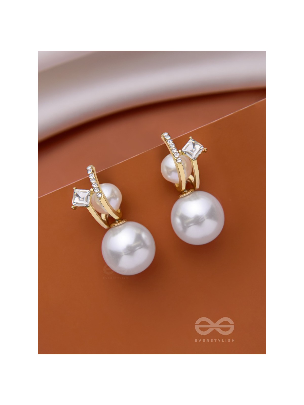 PEARLY GLITZ - GOLDEN SPARKLING EARRINGS