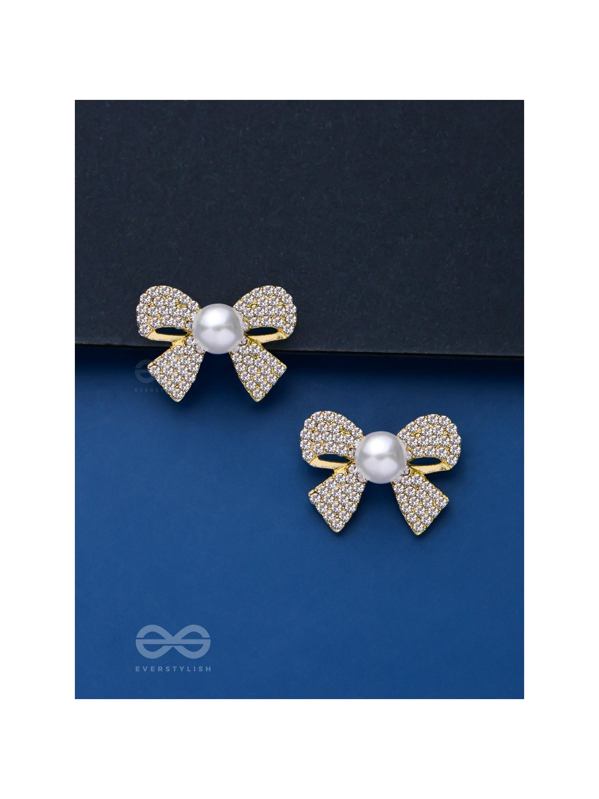 KNOT-A-LOT - GOLDEN PEARL SPARKLING STUDS